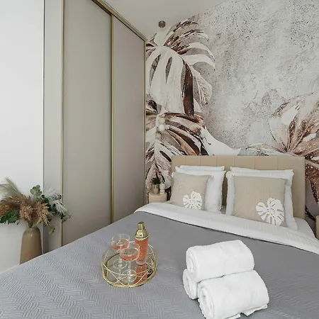 Modern Getaway For 6 Guests Apartment Warschau