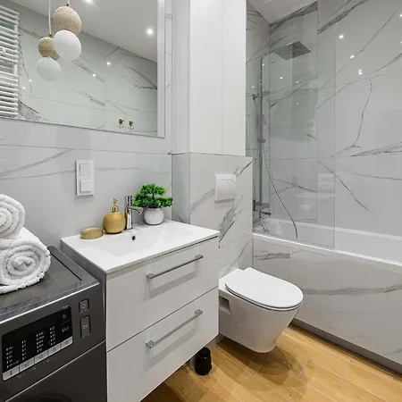 New House With Pool Near Апартаменти *