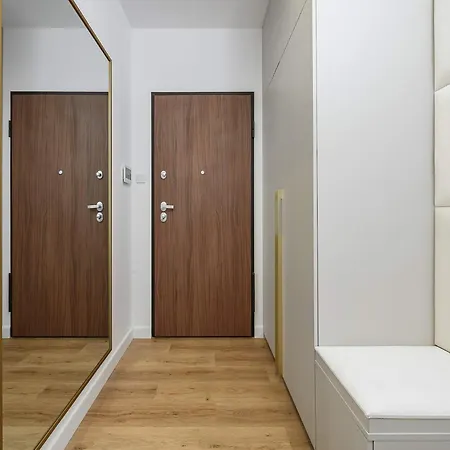 Апартаменти New House With Pool Near Варшава